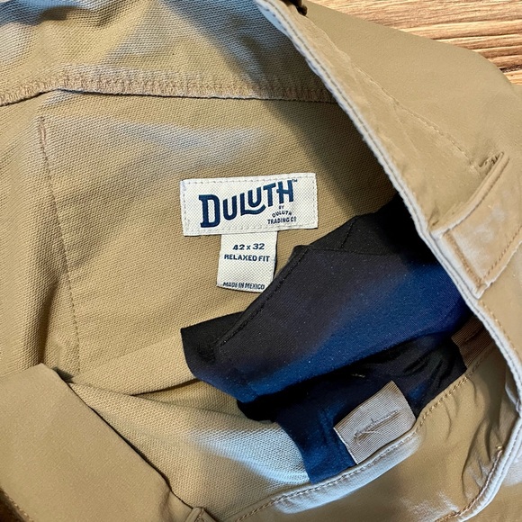 Duluth Trading Company Men's Flexposition Cargo Pants - Picture 5 of 6